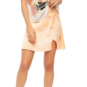 Free People Martine Flirt Peach Combo Textured Tie Dye Slit Mini Skirt SZ 2 NWT